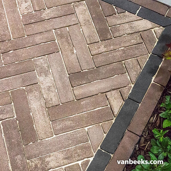 Unilock Mattoni Concrete Paver